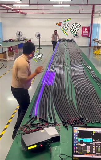 Lamp tube interaction device #amazingthingtechnology #machine #inventiontech #automobile #factory