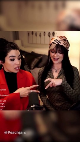 Peach Jars on Instagram: "my real laugh came out for a second 😭"