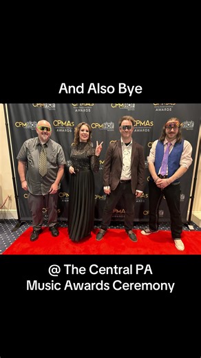 Deeply insightful band interview at the CPMAs. (Sorry I keep eating the mic in these videos, apparently I’ve never used one in my entire life 😅)