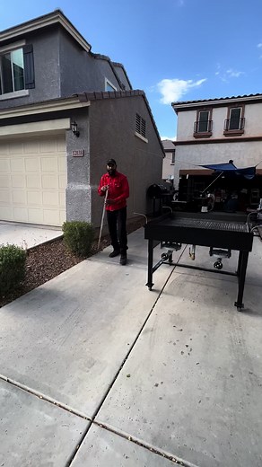 Hercules Custom Grills: High-Pressure Fish Fryer Features