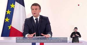 Discours d’Emmanuel Macron : théâtre, instruction civique, uniforme... ces nouveautés prévues à l'école dès la rentrée