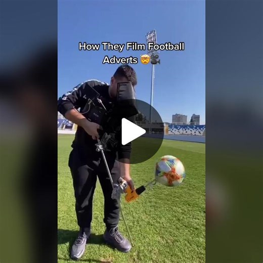 Mind is blown 😱 Keeper has to be doing better though imo 🤣 #football #soccer #goalkeeper #preseason