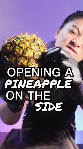 Reply to @joysophia01 Opening a pineapple #pineappletrick #pineapplehack #pineapples #how