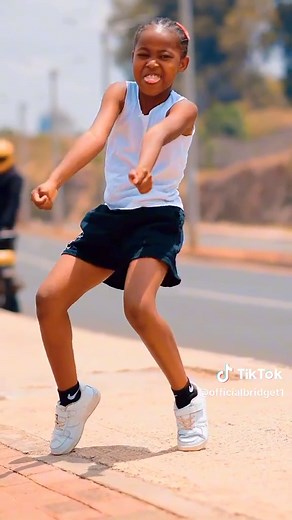 last one I promise #starbrijo #sharon_maloba #malobae #dance | honey dance challenge