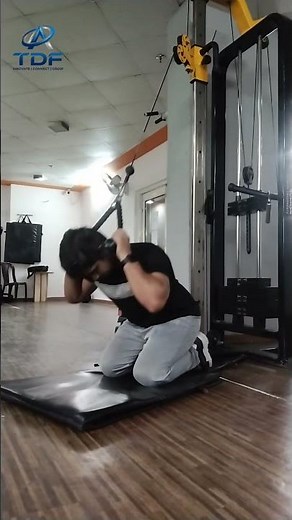 Shred Your Core: Cable Kneeling Crunches Workout! 💪