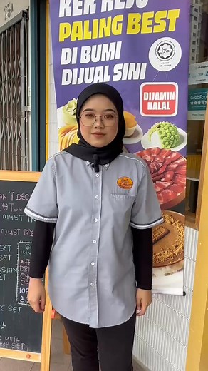 Our central kitchens are Halal certified ✨️ 💛 Pasta Ohsem & Purple Monkey 💜 10am - 11pm Seapark PJ, Subang Jaya, Puchong, Kuchai Lama, Setapak KL, Damansara Perdana #purplemonkeycakes #purplemonkey #pastaohsem #halalfood | Purple Monkey