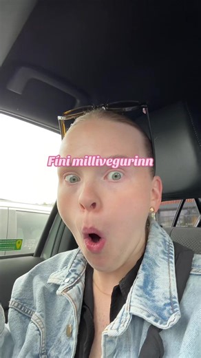 Held ég þurfi að hlusta á þáttinn einu sinni enn en djööö hvað nýbakaður karamellusnúður er góður 😮‍💨 Jafnvægið er best, er það ekki? 🧘‍♀️🍩🥗 #íslenskt #fyrirþigsiða