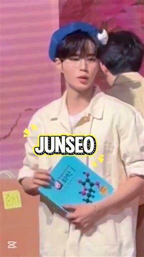 Junseo hold chemistry book#alphadriveone #kimjunseo