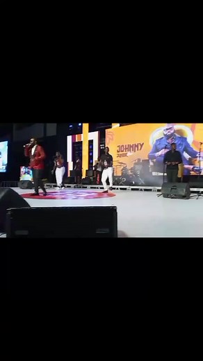 The performance was lit let's meet on 1st for extrusive hit#jonnyjunior #follow #rhumba #sweetlove