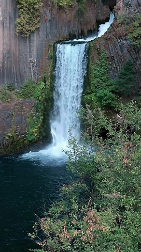 Soothing Instrumental Background Music for Reflection