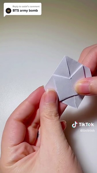 DIY BTS Lightstick Bookmark Tutorial