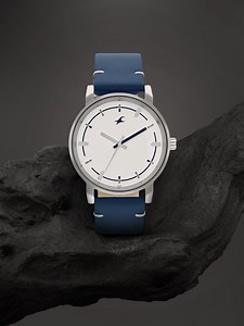 Buy Fastrack Men Leather Straps Analogue Watch 3278SL05 -  - Accessories for Men