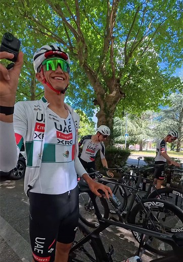It’s Tour Auvergne-Rhône-Alpes eve, and we’ve got a special @ivoliveira01 recon vlog! 🎥🇫🇷 Tough climbs, coffee stops and “GRUPETTO” 🗣️ It’s almost time to go racing! #WeAreUAE | #TourAuvergneRhoneAlpes | @Le Tour de France