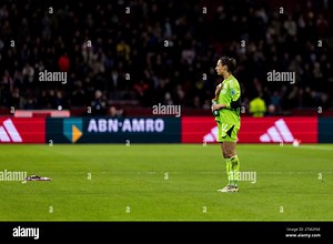 Maria Luisa Grohs (FC Bayern M?nchen, #22) frustriert nach der Niederlage UEFA Women?s Champions League: AFC Ajax - FC Bayern M?nchen, Amsterdam, Johan Cruijff ArenA am 20.12.2023 DFB REGULATIONS PROHIBIT ANY USE OF PHOTOGRAPHS AS IMAGE SEQUENCES AND/OR QUASI-VIDEO Stock Photo - Alamy