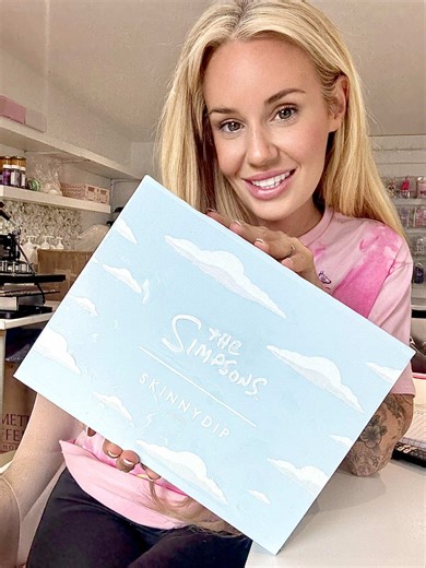 Unboxing the Retro Skinny Dip x The Simpsons Collection