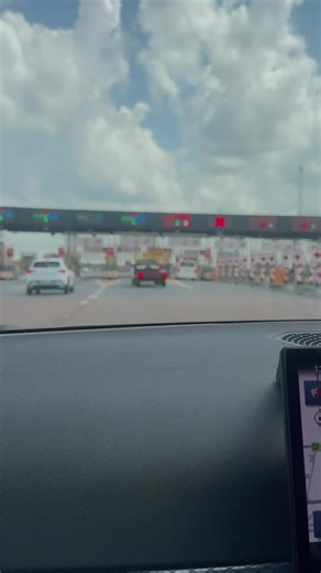 Busiswa Budu Bam (@busiswa_budubam)’s videos with original sound - Khadzinator🇿🇦👑