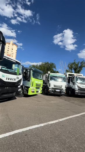 🚛 Más y mejores servicios para nuestros vecinos Gaston Hissa presentó el nuevo parque automotor municipal, una incorporación que fortalece el trabajo diario y brinda mejores servicios a los vecinos de la ciudad. En esta etapa sumamos 10 vehículos 0 km, que se incorporan para optimizar tareas de mantenimiento, obras y servicios en los barrios. 🤩 Con planificación, trabajo y una administración responsable de los recursos, invertimos para mejorar la calidad de vida. #SanLuisCiudad | Municipalidad