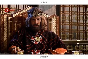 ‭2 Samuel 18:5-14 Y el rey mandó a Joab, a Abisai y a Itai, diciendo: Tratad benignamente por amor de mí al joven Absalón. Y todo el pueblo oyó cuando dio el rey orden acerca de Absalón a todos los capitanes. Salió, pues, el pueblo al campo contra Israel, y se libró la batalla en el bosque de Efraín. Y allí cayó el pueblo de Israel delante de los siervos de David, y se hizo allí en aquel día una gran m#tanz# de veinte mil hombres. Y la batalla se extendió por todo el país; y fueron más los que d