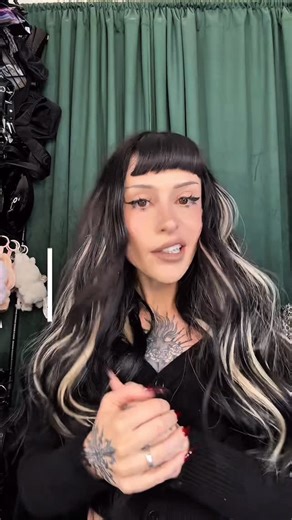 70K views · 1.9K reactions | a quickie tutorial on how I do my half up hairstyle with extensions!! we don’t gatekeep in this house!!! ✨ I have a bunch of sew in, tape in and k tip extensions - I promise I have a full video on my extension install coming soon!!! LMK if u want me to drop that asap!!  | Yung.Planet | Facebook