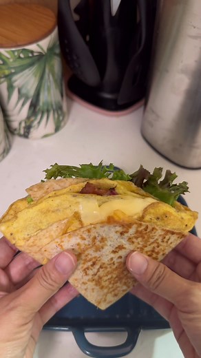 Big breakfast wrap 🫶🏼 #breakfastidea