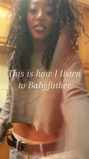 sarah (@blinkercity)’s video of baby talking