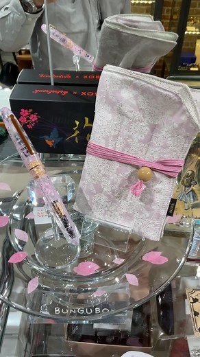 4 comments | ブングボックス × エスターブルック初のコラボレーション万年筆！ 花鳥風月ー花ーのご紹介です❣️ | BUNGUBOX（ブングボックス） | Facebook