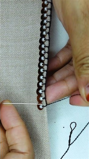 #embroidery #loopstitch #bracelet #beginnersstitch #diy #diynstitch #sewing #stitchtricks #tutorial