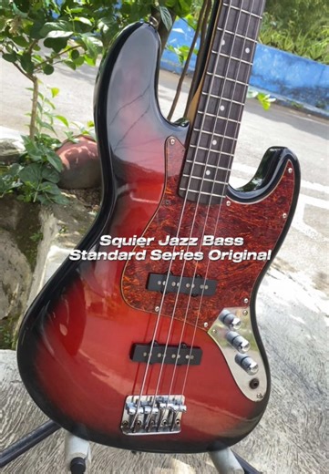 Squier Jazz Bass Standard Series Ready To Use IDR 4.000K #squier #basssquier #jualbass #jazzbass