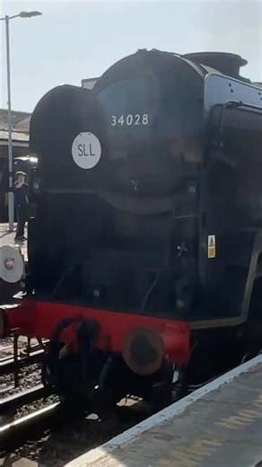 34028 eddystone passing Basingstoke on 5Z30! #trainspotting #steamtrain