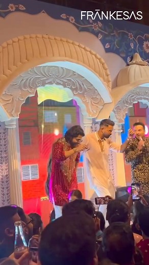 #LuisFonsi hizo que todos bailaran 🕺🏻🔥al ritmo de #Despacito en la boda de Anant Ambani y Radhika Merchant en la India 🇮🇳. | Frankesas