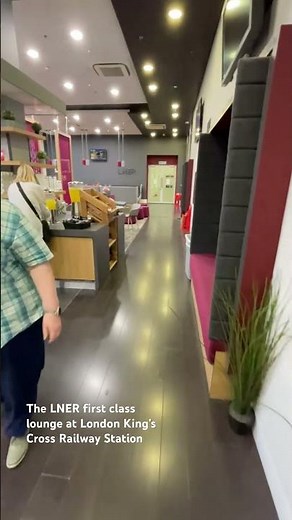 Inside the LNER First Class Lounge at London King’s Cross. #london #kingscross #lner #lounge