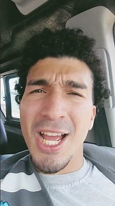 escuchando al mejor rapero del mundo