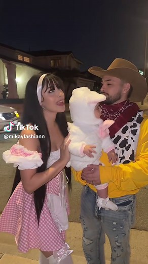 Lil bo peep, het sheep and woody ♥️ #toystory #woody #bopeep @5’4 on a good day