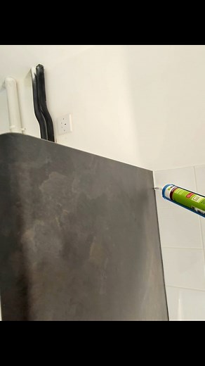 So you want to apply sealant like the pros? #masticman #satisfyingvideo #siliconesealant #construction #constructionlife #tiler #tilersofinstagram #satisfaction #plumbers #plumber #plumberslife #caulking #caulkingprofessionals | MrMastic