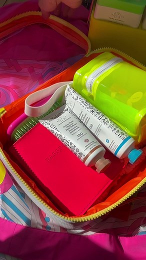 Replying to @randomthings52.52 @Drunk Elephant dopp kit available NOW 😱😱😱 #drunkelephant #drunkelephantskincare #skin