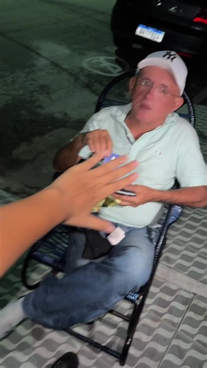 Kkkkk não beija na boca - Entenda o meme