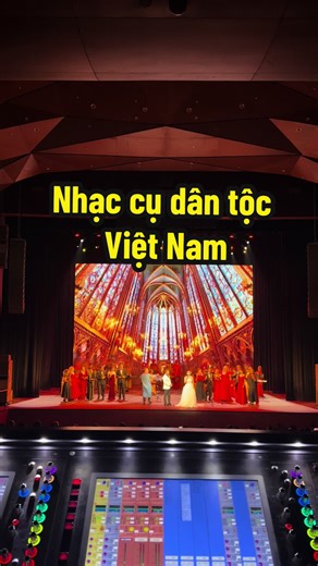 Kết hợp Nhạc Cụ Dân Tộc Việt Nam và La Traviatta