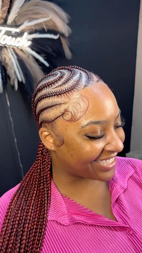 11K views · 47 reactions | Mini edge tutorial ft @luxuriant_bykia Style: signature #houstonhair #houstontxhairstylist #houstonhairstylist #atlhair #atlstitchbraids #houstonstitchbraids #ttaystouch #houstonknotlessbraids #stitchclasses #braidingclasses | Tays Touch | Facebook