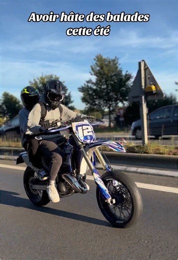 Balades au coucher de soleil en Porsche et moto