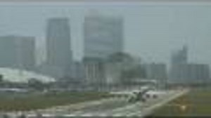 The Ten Scariest Aircraft Landings Caught On Video - Jalopnik