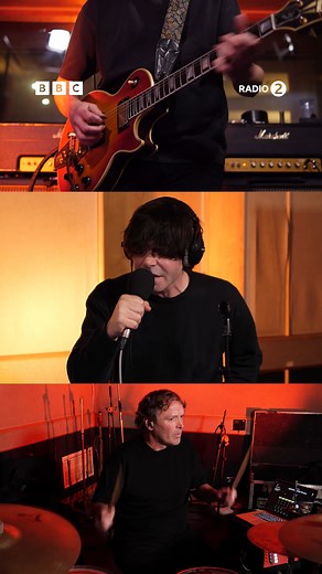 Just When You're Thinkin' Things Over on Jo Whiley's Sofa Sessions for BBC Radio 2. | The Charlatans