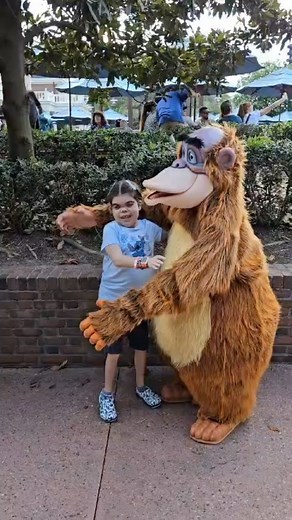 Kinsey on Instagram: "Quick video with our characters!!!!!! #disneyworld #epcot #disneycharacters #baloo #kinglouie"