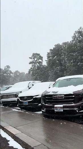 Snowy parking lot at Maswik Lodge at the Grand Canyon