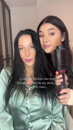 Revlon One-Step Volumiser Plus - Mother's Day Gift Idea