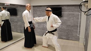 New!! DVD Daito ryu Aiki kenjutsu Now on SALE!! https://webhiden.jp/dvd/age4d/ Real “Aiki” is learned with a sword! The “sword aiki” passed down from Yukiyoshi Sagawa and Keisetsu Yoshimaru is finally revealed on this DVD!! “This video contains content that will help many people, from beginners to advanced students, to get to the core of “aiki”. I hope you will find them useful.” Guidance and supervision by Shoji Arimitsu sensei This DVD is currently only available in Japanese, but we have recei