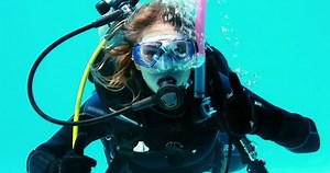 Portrait Caucasian Woman Doing Scuba Training Stock Footage Video (100% Royalty-free) 6642665 | Shutterstock