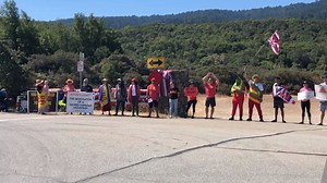Demonstrators gather in California outside the home of one of TMT's major backers https://bit.ly/2mfewZD?utm_medium=social&utm_source=facebook_KITV Court: Britt Yap | KITV4