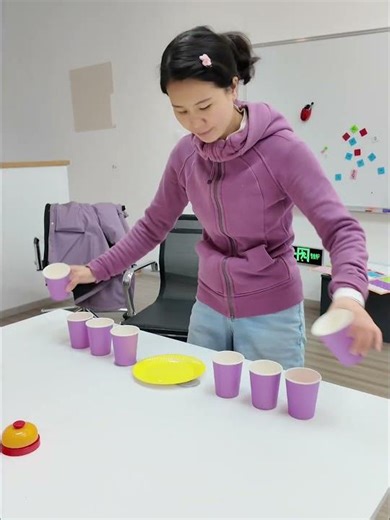 Left vs. Right Brain! 🧠 The Intense Hand-to-Hand Coordination Challenge