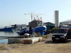 Long Range acoustic devices LRAD 1000-X (Sound Cannon) Military weapon