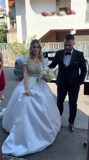 Marja e nuses 🥰 #short #wedding #albania #hidajetdervishi #dasma #event #bride #studiojeti #love